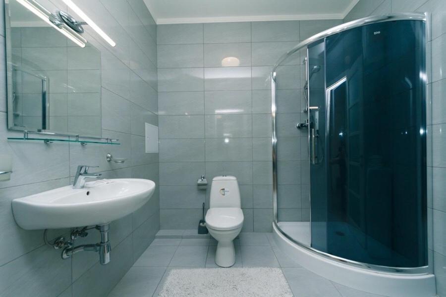 Драгоманова 38А 2Й Поверх Apartment Kyiv Exterior photo